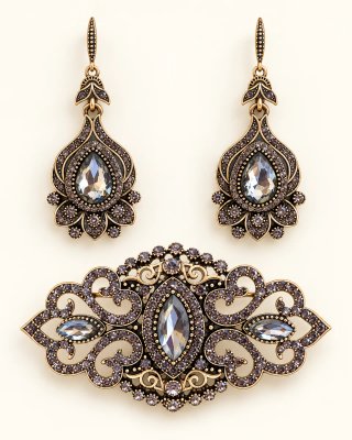 Conjunto de Pendientes y Broche
