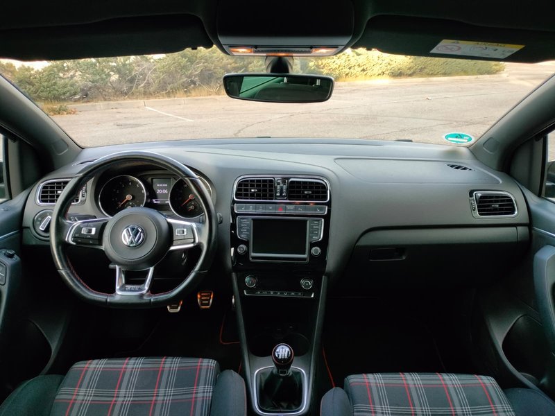 Volkswagen Polo 1.8 TSI BMT GTI 3p 2016, foto 14