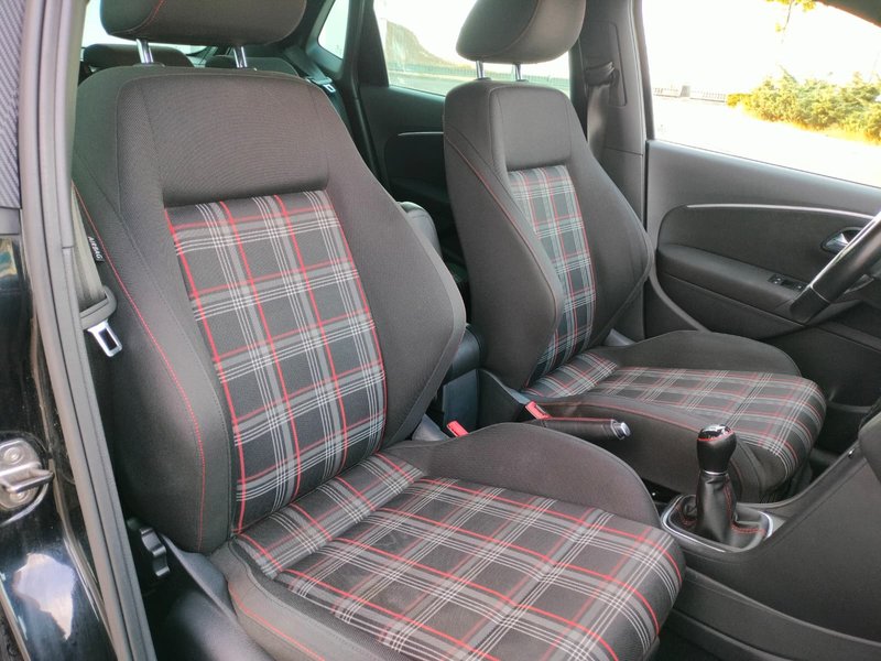Volkswagen Polo 1.8 TSI BMT GTI 3p 2016, foto 30