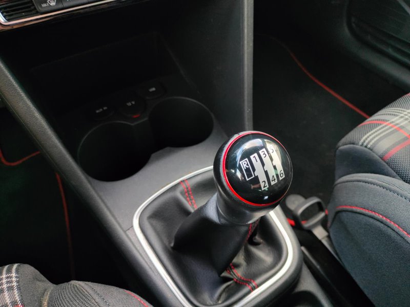 Volkswagen Polo 1.8 TSI BMT GTI 3p 2016, foto 36
