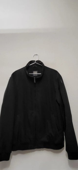 Precio rebajado-Cazadora de Invierno Geox Negra. T