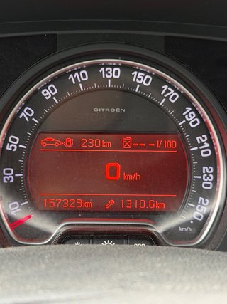 Citroen C5 2009  1.8 127 cv 157.000 km pegatina C