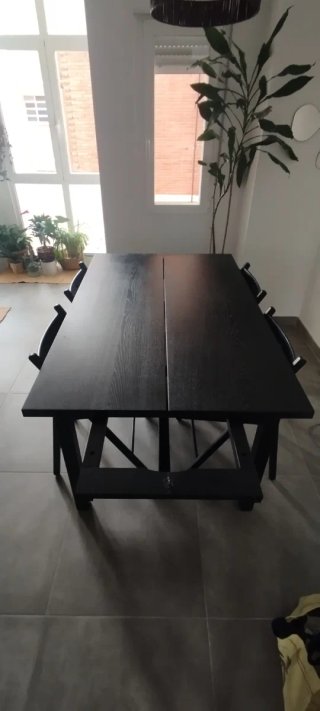 Mesa de Comedor Extensible y 4 Sillas