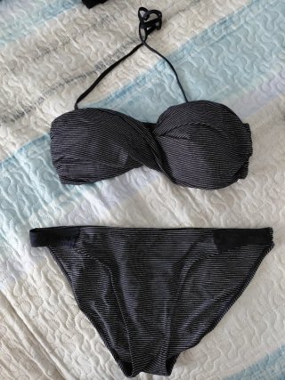 Bikini rayas negro y plateado