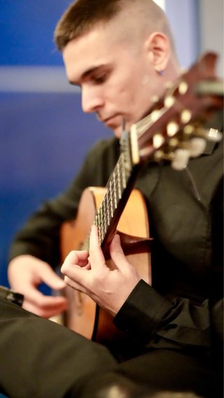 CLASES DE GUITARRA FLAMENCA - TODOS LOS NIVELES