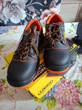 Scarpe antinfortunistiche Logica