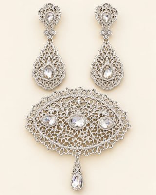 Conjunto de Pendientes y Broche Plateados