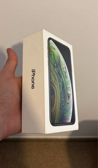 Caja de iPhone XS