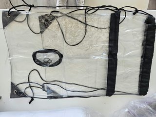 Set de 2 Mochilas Transparentes y Monedero