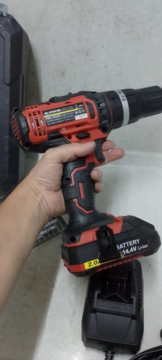 Taladro y caladora a bateria