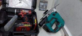 Taladro y caladora a bateria