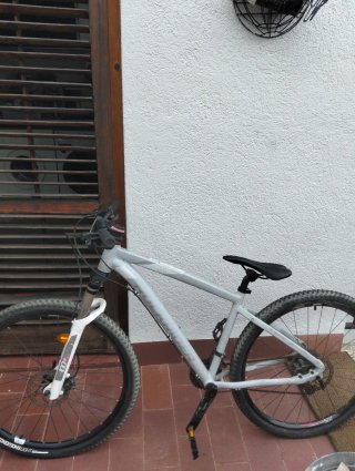 Bicicleta de Montaña Rockrider Gris