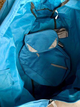 Conjunto de viaje azul y gris