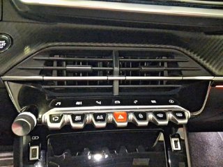Peugeot e-2008 Eléctrico GT 136 (100kW)