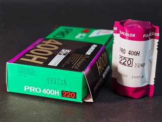 Fujifilm Pro 400H 220 Color Film (Expired)
