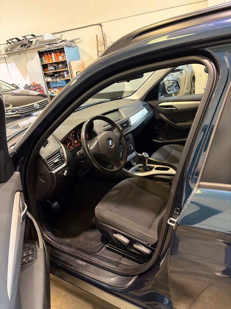 BMW X1 sDrive 18d (E84) 2015, foto 9