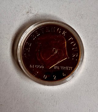 Moneda Conmemorativa Donald Trump 2024