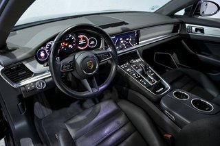 Porsche Panamera   4