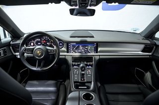 Porsche Panamera   4