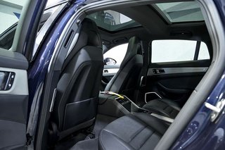 Porsche Panamera   4