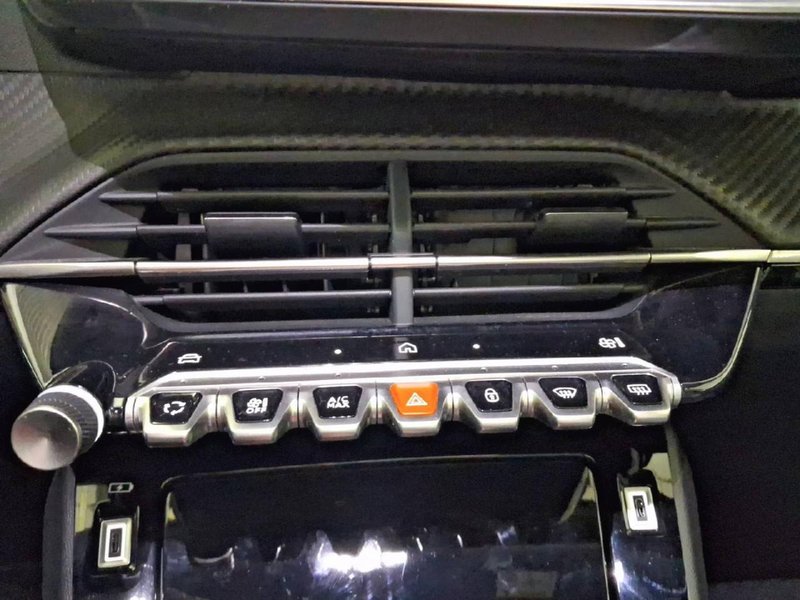 Peugeot 2008 2025, foto 15