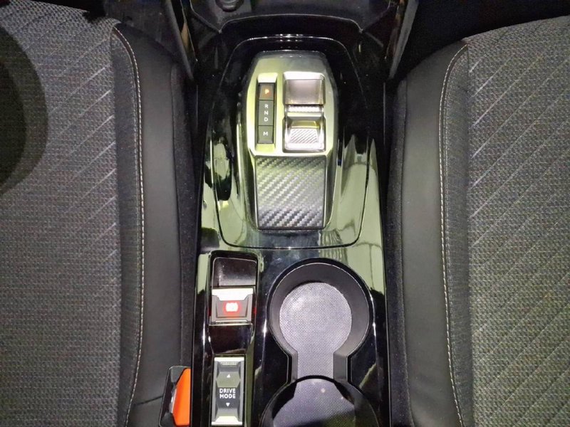 Peugeot 2008 2025, foto 19