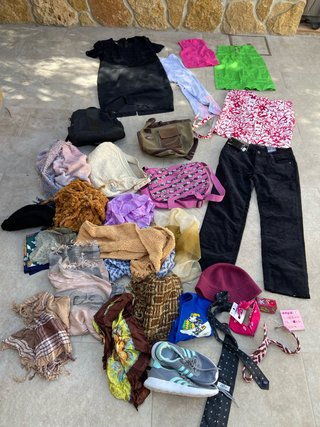 Lote ropa L/Plus + Accesorios(Ideal para reventa)
