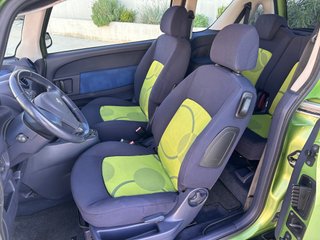 Peugeot 1007 2006