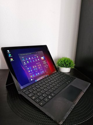 Microsoft Surface Pro 7 i5 256GB SSD 8GB RAM
