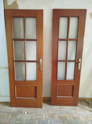 Puerta madera maciza sapeli