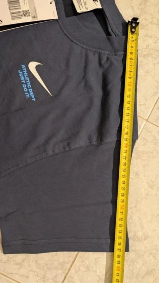 T-shirt / t shirt azul escura simples da nike