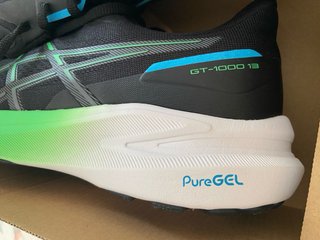 Zapatillas ASICS GT 1000 13 Negras y Verdes T44