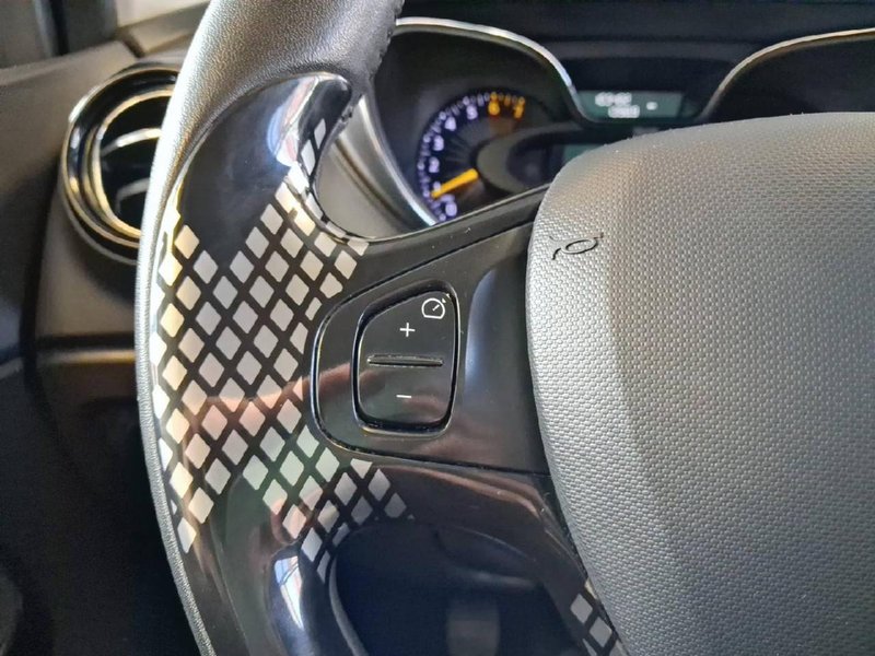 Renault Captur TCe Energy eco2 S&S Zen 2015, foto 12