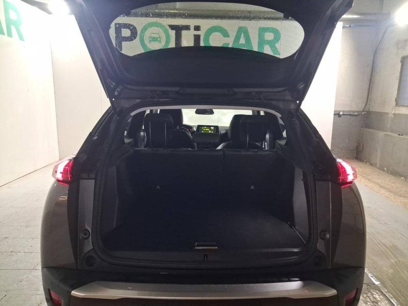 Peugeot 2008 Allure Pack Puretech S&S BVM6 (2021) 2021, foto 6