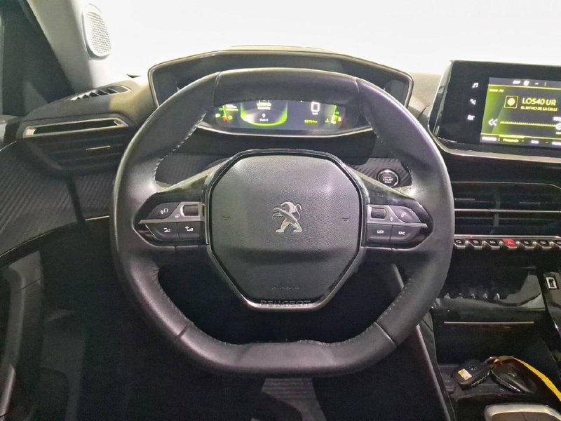 Peugeot 2008 Allure Pack Puretech S&S BVM6 (2021) 2021, foto 9