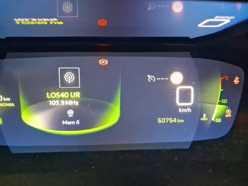 Peugeot 2008 Allure Pack Puretech S&S BVM6 (2021) 2021, foto 10