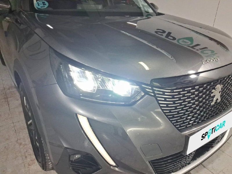 Peugeot 2008 Allure Pack Puretech S&S BVM6 (2021) 2021, foto 15