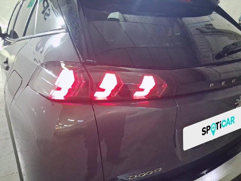 Peugeot 2008 Allure Pack Puretech S&S BVM6 (2021) 2021, foto 16