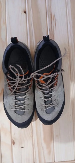 Zapatillas kyland Montaña con Vibram y goretex