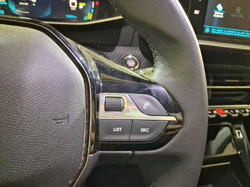Peugeot e-2008 Eléctrico Allure Pack (2021) 2022, foto 17
