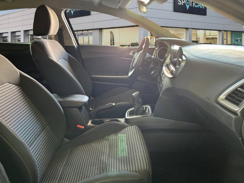 Kia XCeed 2024, foto 17