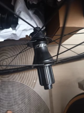 Ruedas Zipp 404 disc Firecrest Carbono