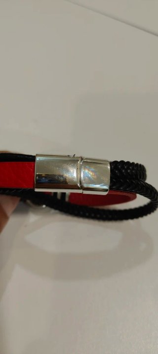 Pulsera de Cuero Negra y Roja