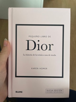 Pequeño libro de Dior