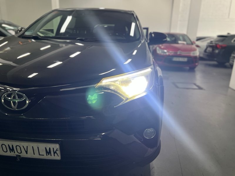 Toyota RAV4 2015, foto 5