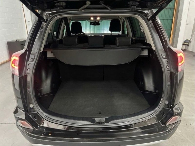 Toyota RAV4 2015, foto 23
