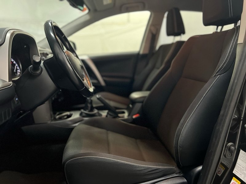 Toyota RAV4 2015, foto 11