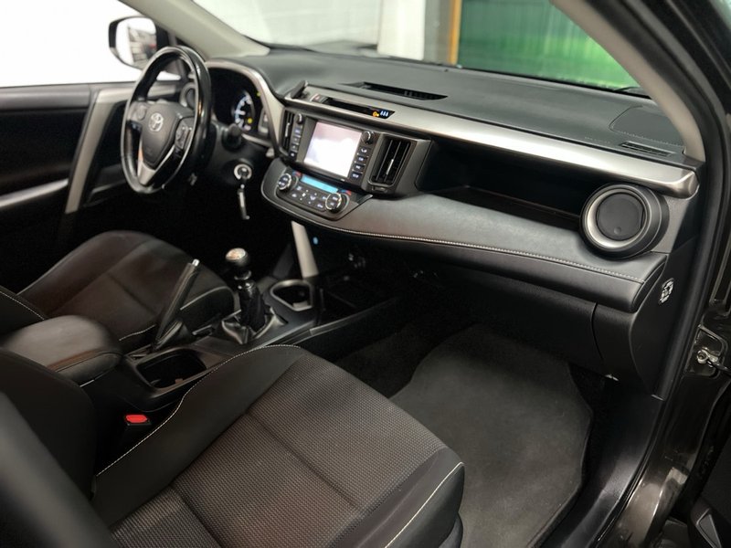Toyota RAV4 2015, foto 10