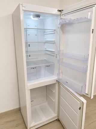 Lote electrodomésticos: nevera, microondas y más