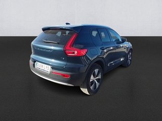 Volvo XC40 (O) 1.5 T3 Momentum Pro